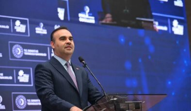 Bakan Kacır: Sanayicimizi destekleyici yeni adımlar atmaya hazırlanıyoruz