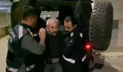 Berber koltuğunda kardeşini öldürmüştü, yakalandı