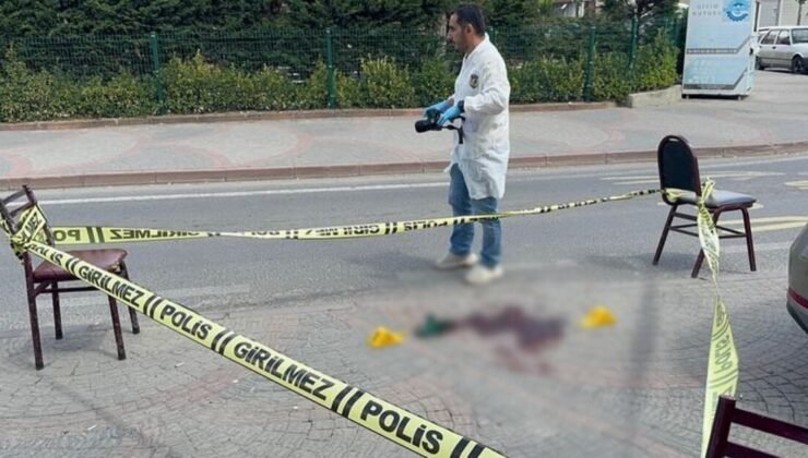 Bıçaklı kavgada muhtarı yaraladı
