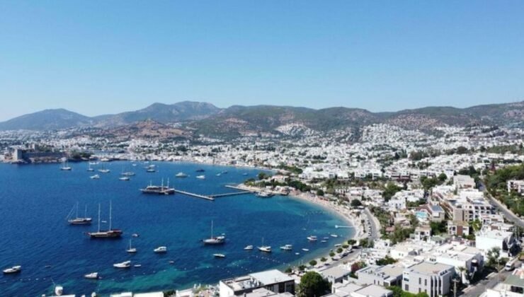 Bodrum’da konaklama 43 bin, plaj ücreti ise 6 bin TL’ye kadar çıkıyor