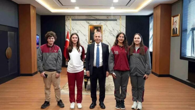 Çanakkale’de Trafik Konulu Resim Yarışması Dereceye Giren Öğrenciler Ödüllendirildi