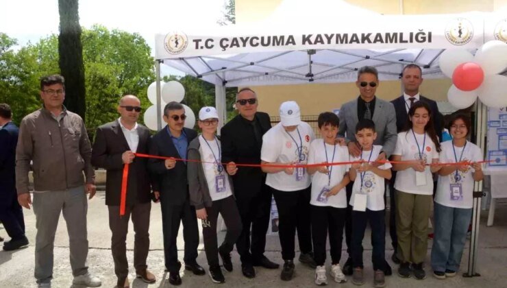Çaycuma’da TÜBİTAK 4006 Bilim Fuarı Coşkuyla Açıldı