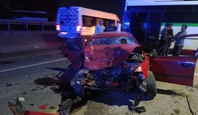 Çerkezköy’de midibüsle çarpışan otomobilin sürücüsü öldü