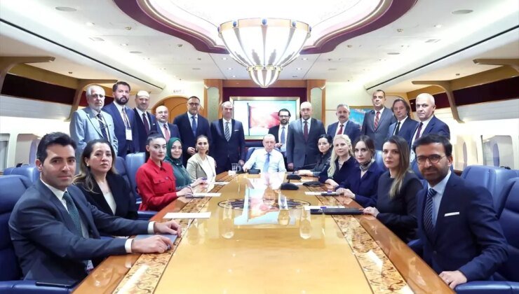 Cumhurbaşkanı Erdoğan, KKTC ziyareti dönüşü uçakta gazetecilerin sorularını yanıtladı: (1)