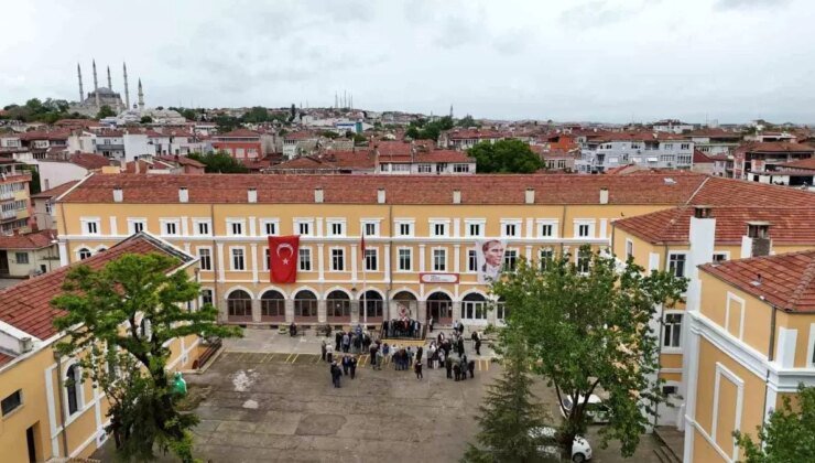 Edirne Erkek Öğretmen Okulu’nun 1975 Mezunları 50 Yıl Sonra Buluştu