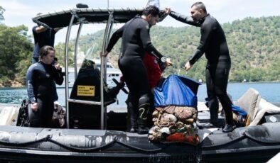 Fethiye’de deniz dibi temizliği yapıldı