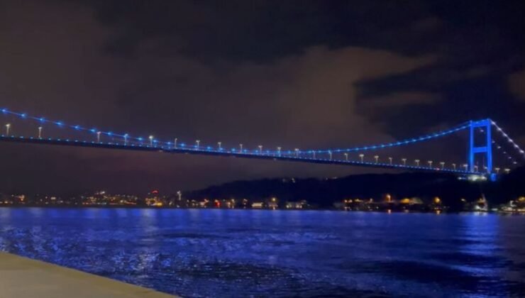 FSM Köprüsü ‘Engelliler Haftası’ için maviye büründü