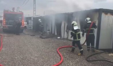 Gaziantep’te konteyner yangını korkuttu