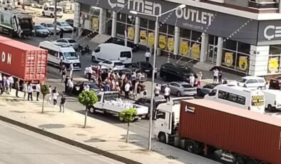 İzmir’de otomobile tüfekli saldırı: 3 ölü, 1 yaralı