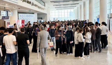 Kırşehir’de Üniversite Tanıtım Fuarı Düzenlendi