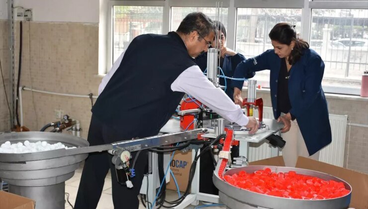 Konya’nın İlk Meslek Okulu Öğrencileri Plastik Sektöründe Gelecek Kuruyor