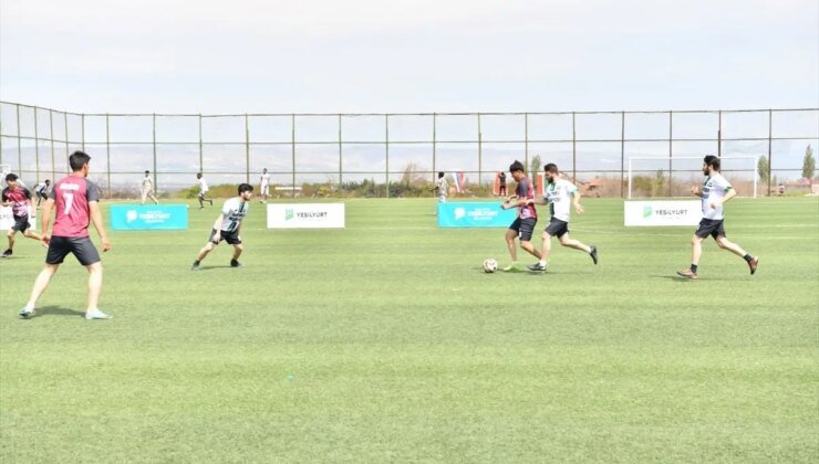 Malatya’da 3. Uluslararası Yeşilyurt Futbol Turnuvası Gerçekleşti