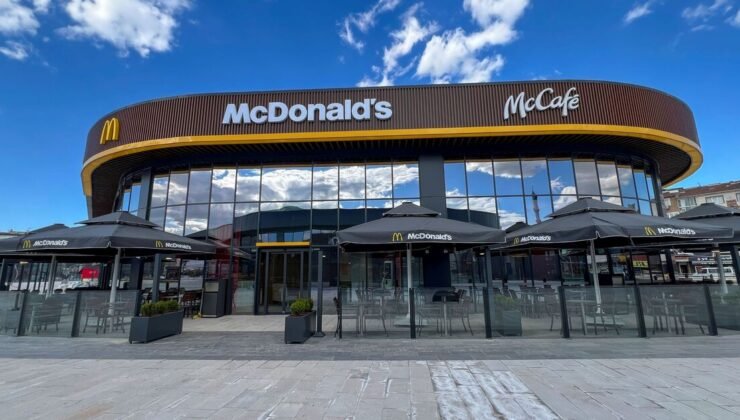 McDonald’s Türkiye’de 2 bin kişiyi işe alacak