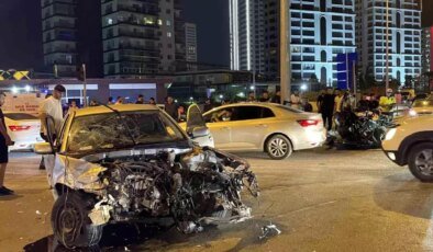 Mersin’de Otomobil Kazası: 3 Yaralı