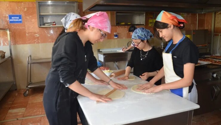 Muş’ta Aşçılık Kursu İçin Beceri Atölyesi Açıldı