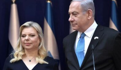 Netanyahu’nun eşi taciz suçlamasıyla hakim karşısına çıktı
