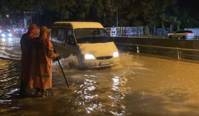 Osmaniye’de sağanak hayatı olumsuz etkiledi