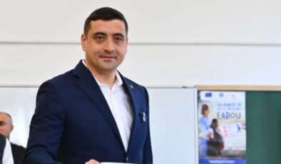 Romanya’da yenilenen cumhurbaşkanı seçiminin ilk turunu aşırı sağcı Simion önde tamamladı