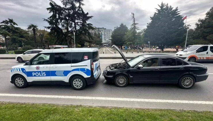 Samsun’da Polis Aracına Arkadan Çarpan Otomobil Maddi Hasara Neden Oldu