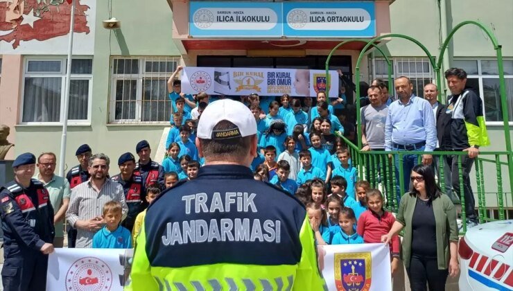 Samsun’da Trafik Eğitimi: ‘Bir Kural Bir Ömür’ Mottosuyla Öğrencilere Bilgilendirme Yapıldı