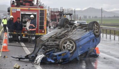 Sivas’ta trafik kazası: 1 ölü, 4 yaralı