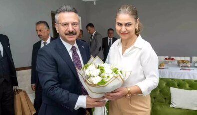 Vali Aksoy, Engelli Birey Annelerini Ziyaret Etti