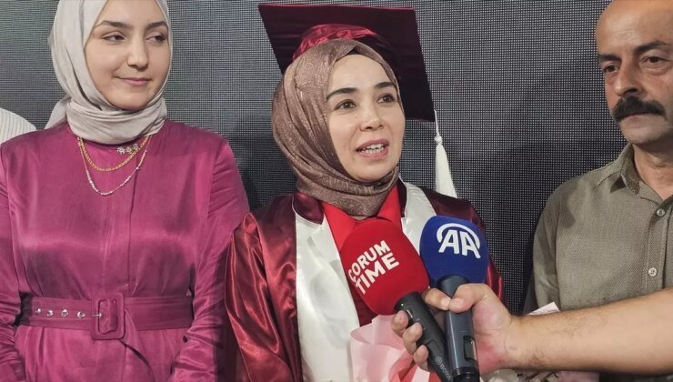 44 Yaşında Moda Tasarımı Bölümünü Birincilikle Bitirdi