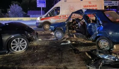 Adapazarı’nda Trafik Kazasında 5 Kişi Yaralandı