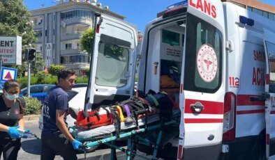 Alanya’da Motosiklet ve Otomobil Çarpıştı: Sürücü Yaralandı
