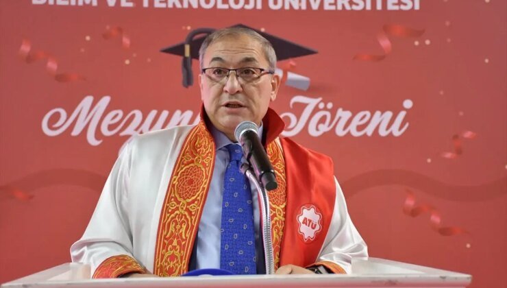ATÜ Mezuniyet Töreni: 497 Öğrenci Diploma Aldı