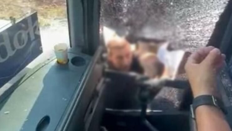 Aydın’da tur otobüsünün önünü kesip taşladılar