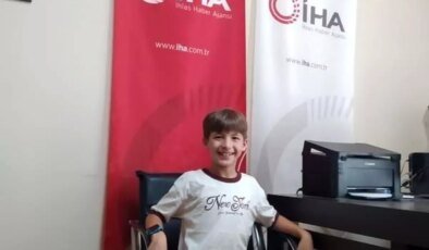 Balıkesirli Emrah Şenay, Dünya Çocuk Fitness Şampiyonası’nda İkinci Oldu