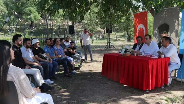 Batman’da Yapay Zeka Etkinliği: Bugünü ve Geleceği Tartışıldı