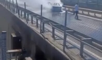 Beykoz Riva Köprüsü’nde Otomobil Yangını