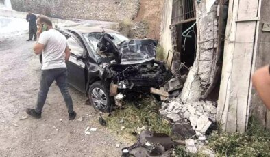Bitlis’te Trafik Kazası: 2 Ölü, 2 Yaralı