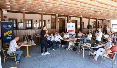 Bursa Uludağ Üniversitesi’nden ‘Bilim Kafe’ Projesi ile Yapay Zeka Tartışıldı