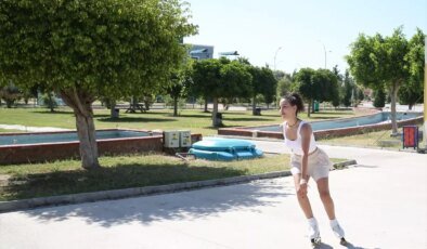 Buz Pateni Sporcusu Gökçen Bahadır, Çocukluk Hayalini Gerçekleştiriyor