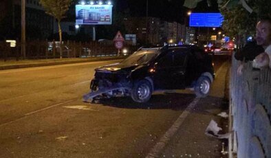Çorum’da Korkuluklara Çarpan Otomobilde 2 Yaralı