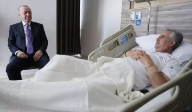 Cumhurbaşkanı Erdoğan’dan kaza geçiren Hasan Basri Yalçın’a hastanede ziyaret