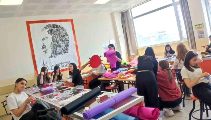 Depremzede Çocukların Hayalleri Oyuncaklara Dönüşüyor