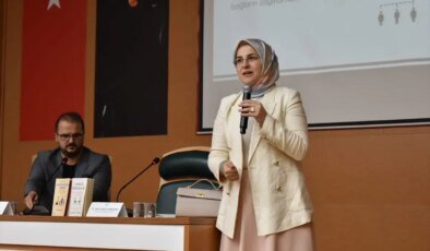 Dijital Dünyada Aile Aklını Korumak Konulu Konferans Bursa’da Gerçekleştirildi