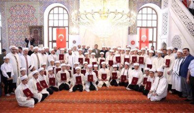 Düzce’de 41 Hafız İçin İcazet Töreni Düzenlendi