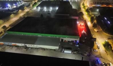 Düzce’de mobilya üretim fabrikasında yangın
