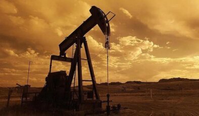 İran, Katar’daki ABD üslerine saldırdı; petrol sert düştü