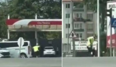 Kargalar trafik polisine saldırdı! Ekip otosuna binip kurtuldu!