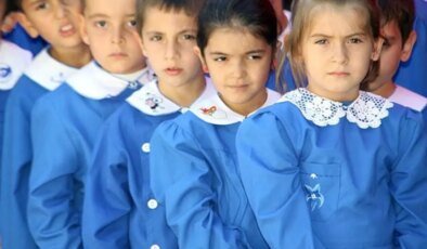 Karne gününde sürpriz karar! Okullarda kıyafet yönetmeliği yeniden değişiyor