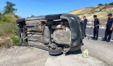 Kocaeli’de Kontrolden Çıkan Otomobil Takla Attı, 5 Kişi Yarasız Kurtuldu