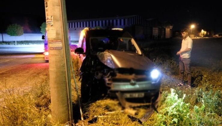 Konya’da araç elektrik direğine çarptı: 5 yaralı