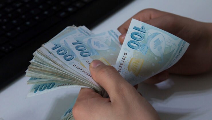 Maaşlar bayramdan önce yatacak mı? Emekli aylıkları için tarih belli oldu