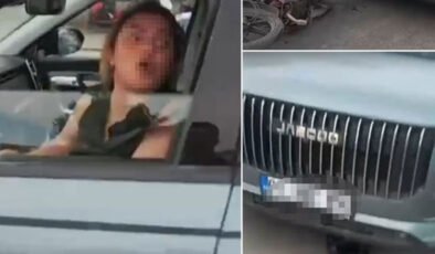 Motosikletli kuryeye çarptı! Kaskını ezip gitti!